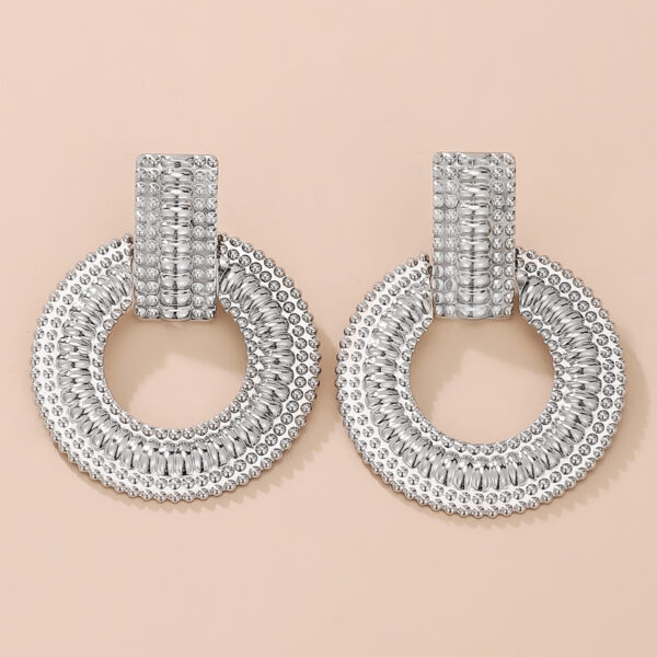 Eye-catching Hollow Round Earrings Women's Retro Fashion Creative Design - Image 6